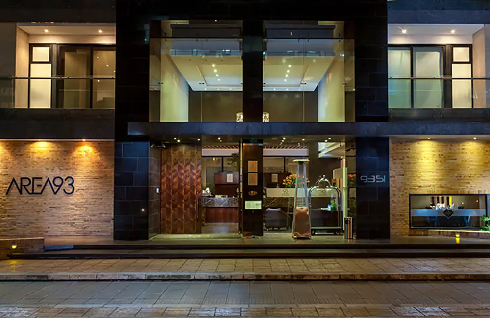 Experience Opulence and Elegance at 93 Luxury Suites in Bogotá